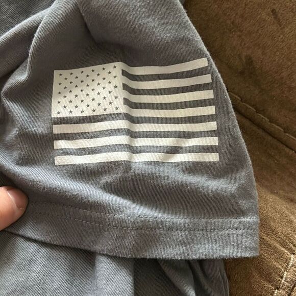 Under Armour Men's Freedom Graphic Short Sleeve T-Shirt. Gray. Size XL‎ - Picture 7 of 9